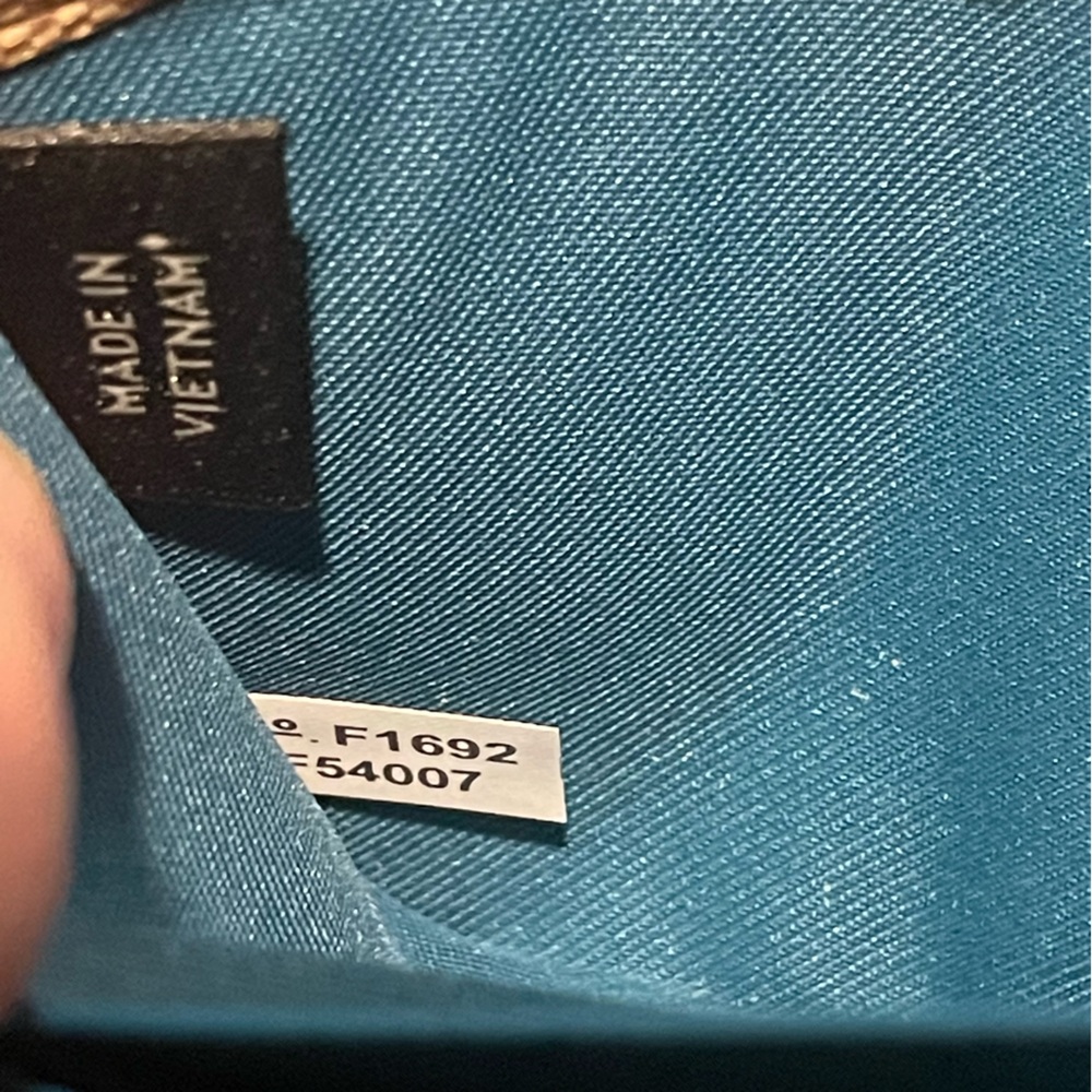Coach Teal Blue Leather Long Wallet No callouts Like New - Picture 9 of 14